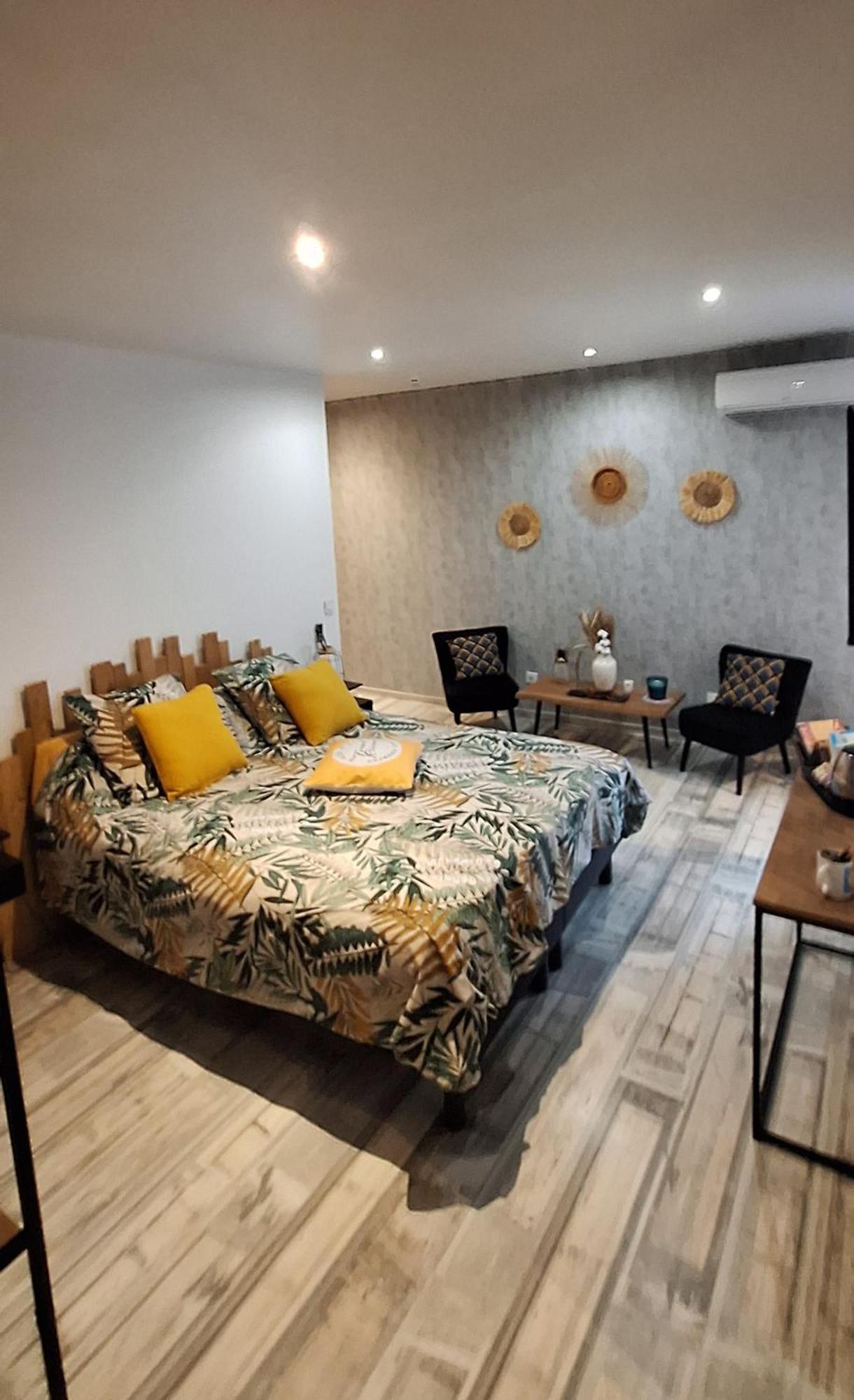 Chambres D'Hotes D'Aqui D'Aia Сен-Лоран-дю-Вар Екстер'єр фото